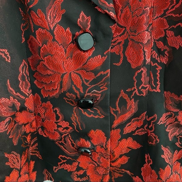 GIVENCHY Vintage Red Black Floral Metallic Skirt Suit Set size 42 - Picture 6 of 15